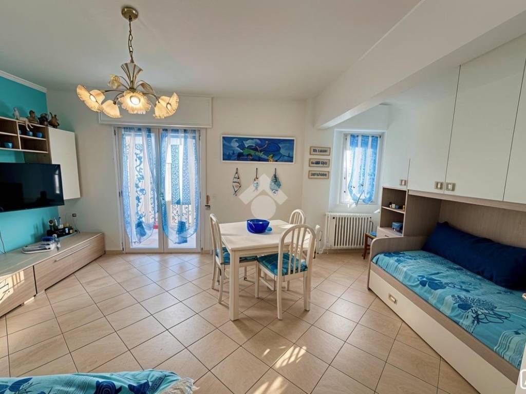 appartamento in vendita ad Albisola Superiore