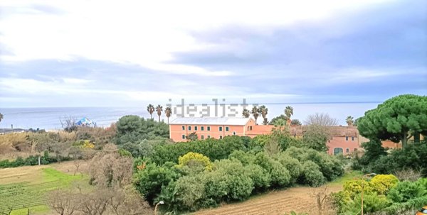 appartamento in vendita ad Albisola Superiore