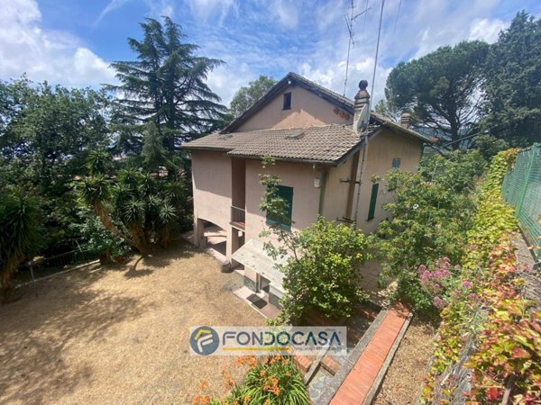 casa indipendente in vendita ad Albisola Superiore
