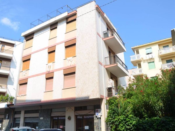 appartamento in vendita ad Albisola Superiore