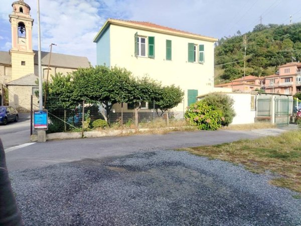 casa indipendente in vendita ad Albisola Superiore