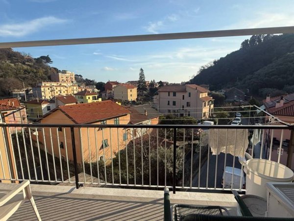 appartamento in vendita ad Albisola Superiore
