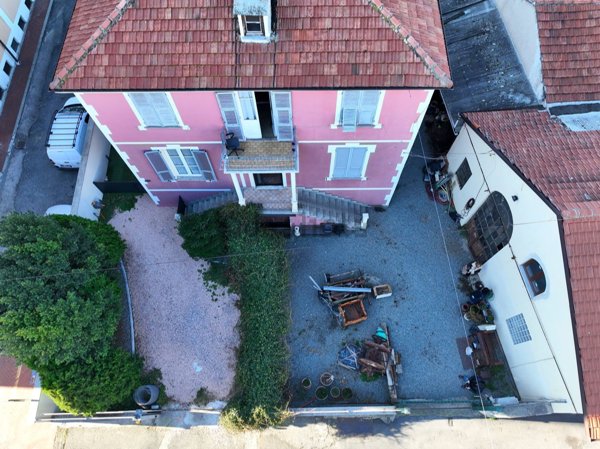 appartamento in vendita ad Albisola Superiore