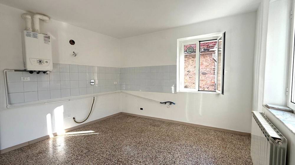 casa indipendente in vendita ad Albisola Superiore in zona Ellera