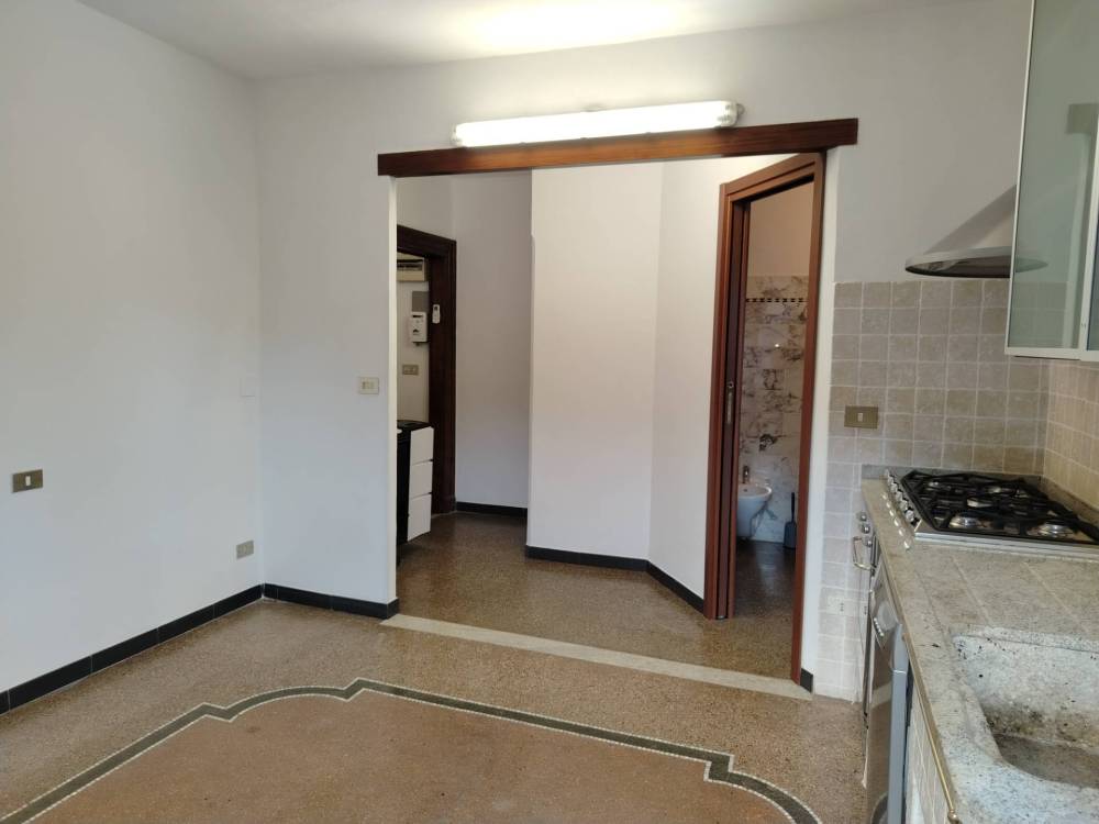 appartamento in vendita ad Albisola Superiore in zona Ellera