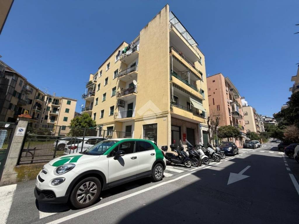 appartamento in vendita ad Albisola Superiore