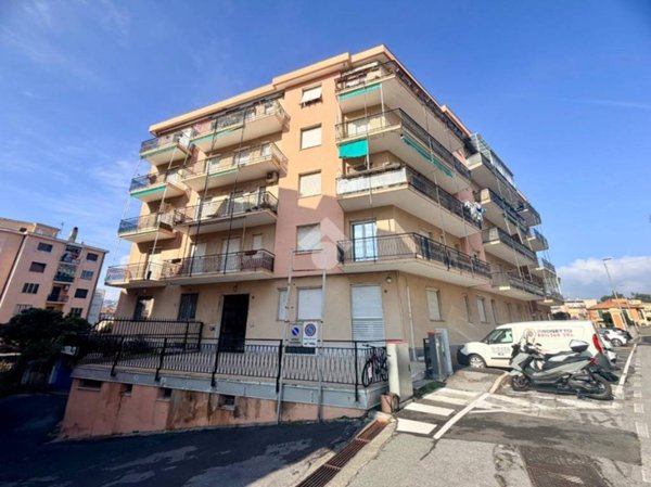 appartamento in vendita ad Albisola Superiore