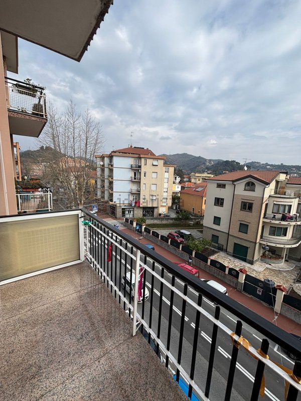 appartamento in vendita ad Albisola Superiore