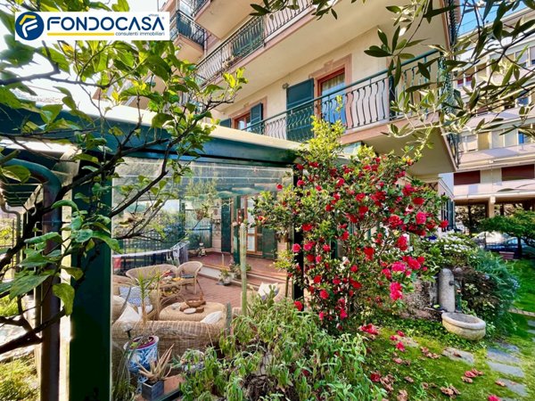 appartamento in vendita ad Albisola Superiore