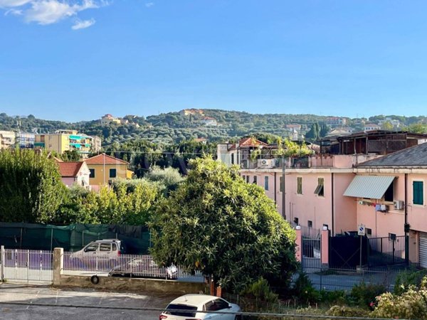 appartamento in vendita ad Albisola Superiore