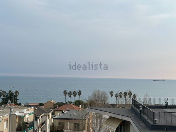 appartamento in vendita ad Albisola Superiore