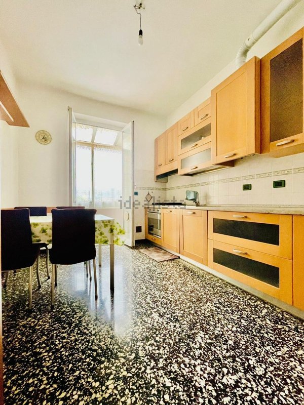 appartamento in vendita ad Albisola Superiore