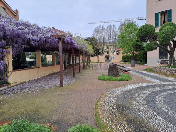 appartamento in vendita ad Albisola Superiore