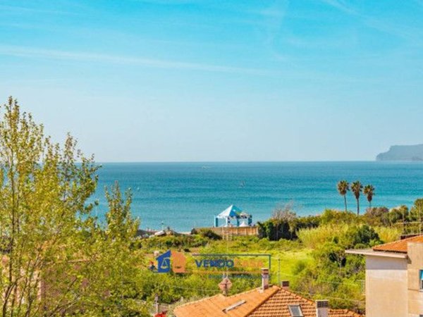 appartamento in vendita ad Albisola Superiore