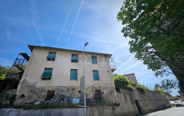 casa indipendente in vendita ad Albisola Superiore