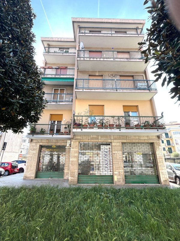 appartamento in vendita ad Albisola Superiore