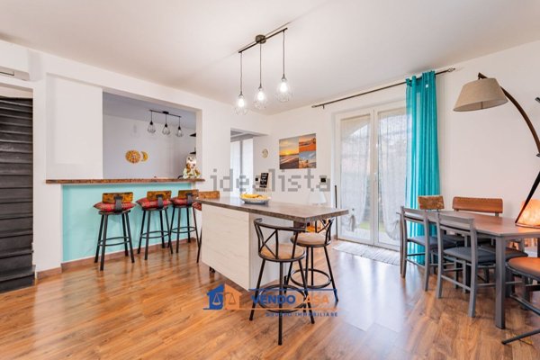 casa indipendente in vendita ad Albisola Superiore