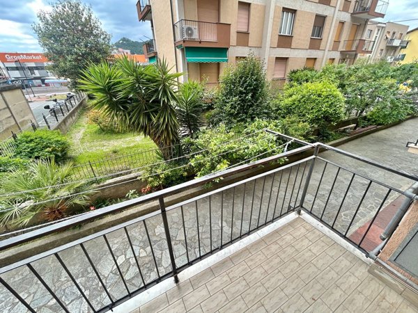 appartamento in vendita ad Albisola Superiore