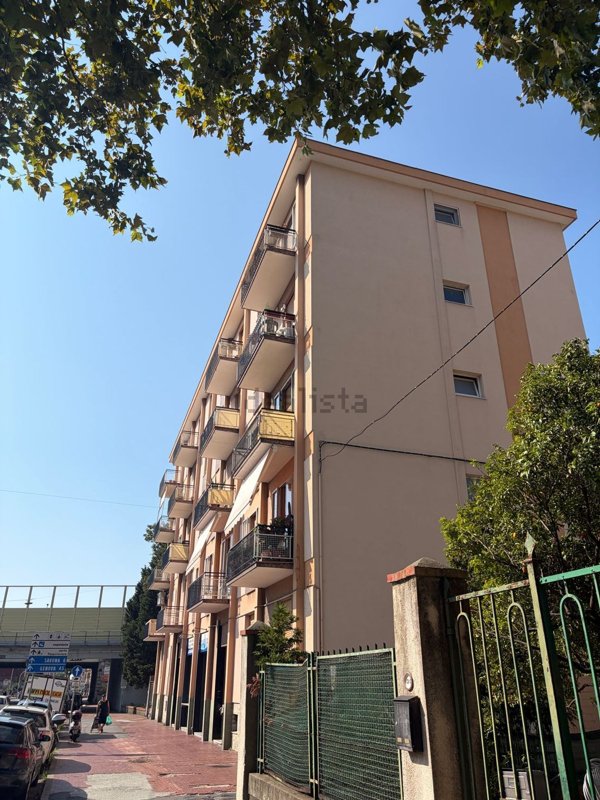 appartamento in vendita ad Albisola Superiore