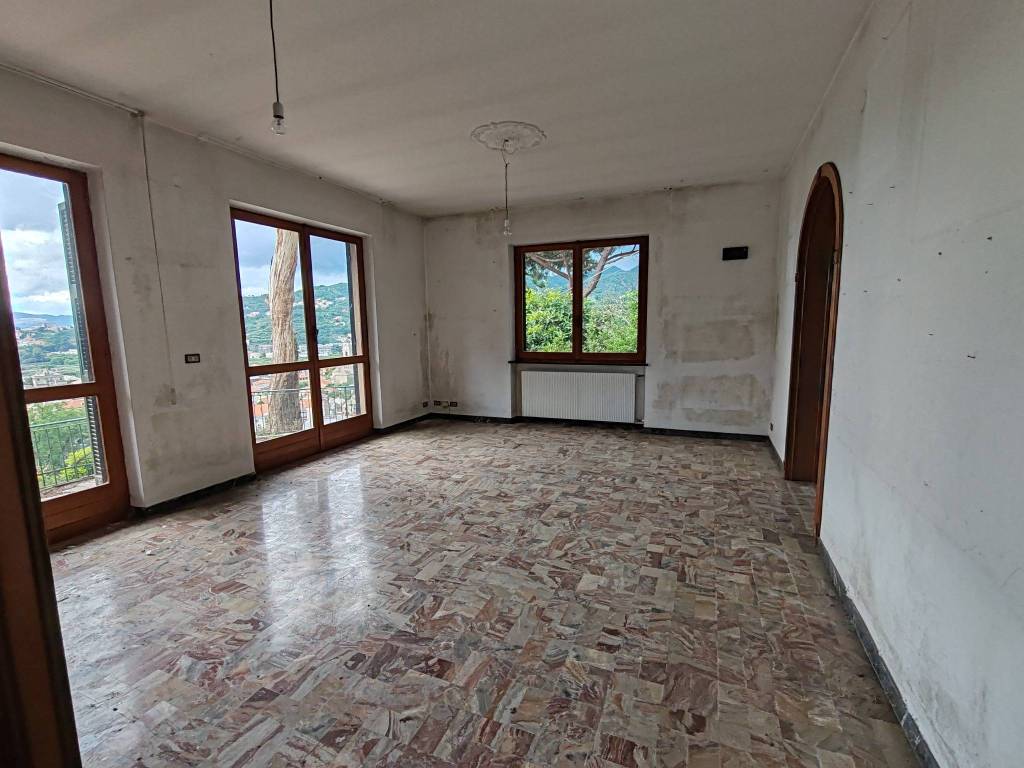 casa indipendente in vendita ad Albisola Superiore