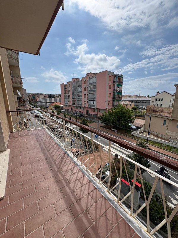 appartamento in vendita ad Albisola Superiore