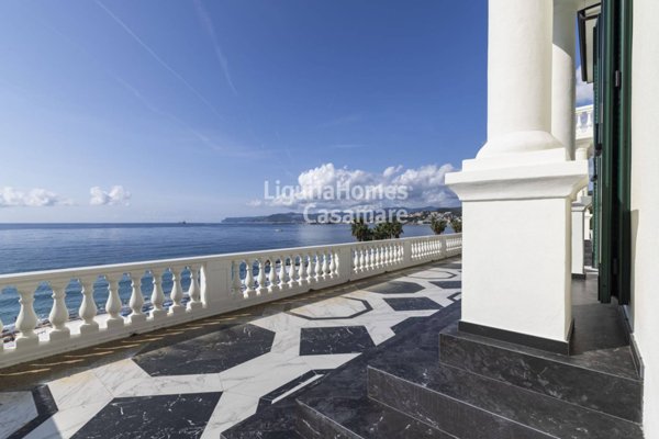 casa indipendente in vendita ad Albisola Superiore
