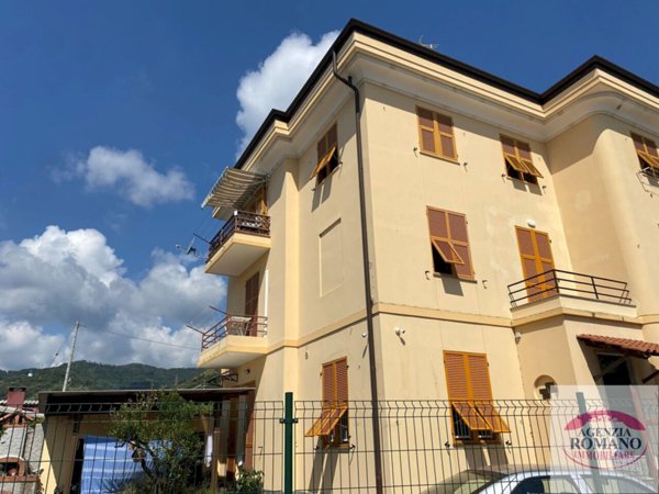 appartamento in vendita ad Albisola Superiore