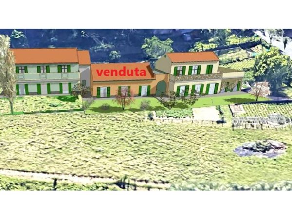 casa indipendente in vendita ad Albisola Superiore in zona Ellera