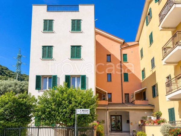 appartamento in vendita ad Albisola Superiore