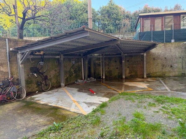 box auto in vendita ad Albisola Superiore