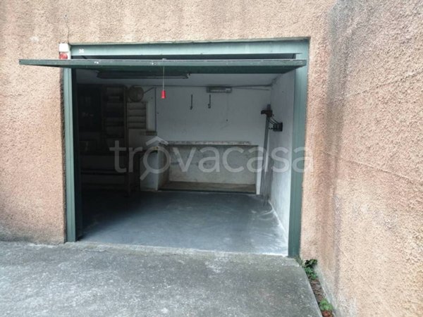 box auto in vendita ad Albisola Superiore