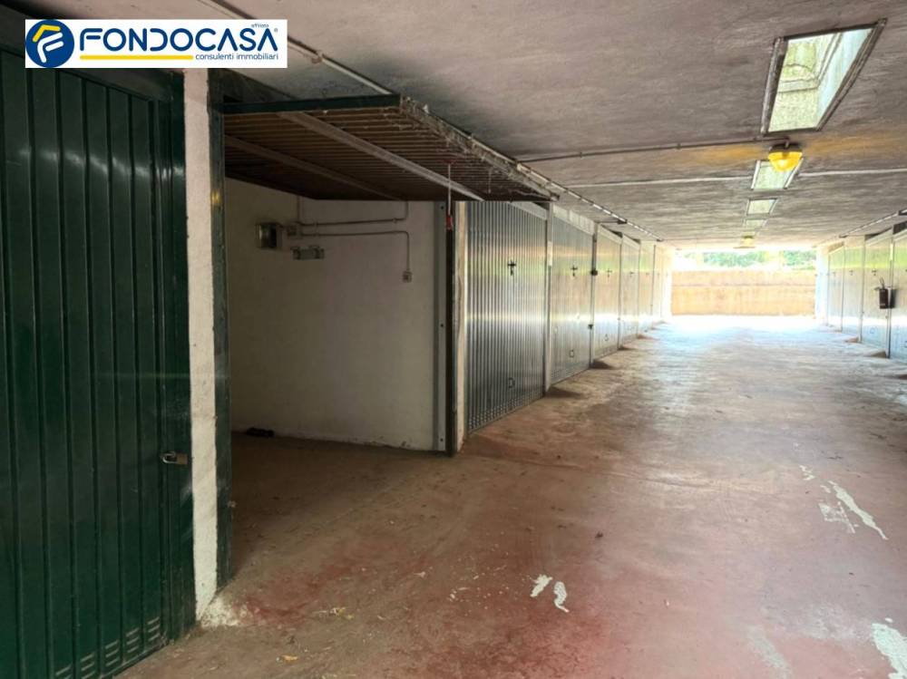 box auto in vendita ad Albisola Superiore