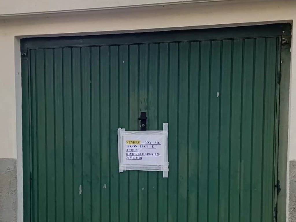 box auto in vendita ad Albisola Superiore
