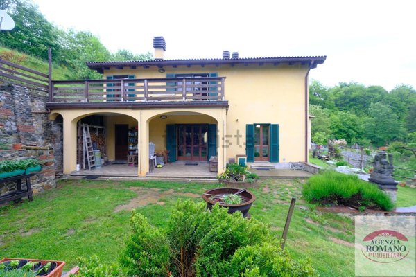 casa indipendente in vendita ad Altare