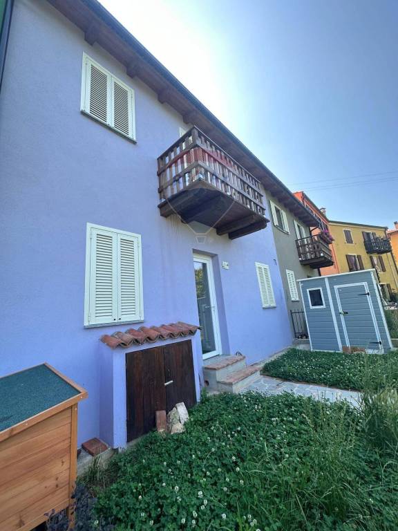 casa indipendente in vendita ad Altare