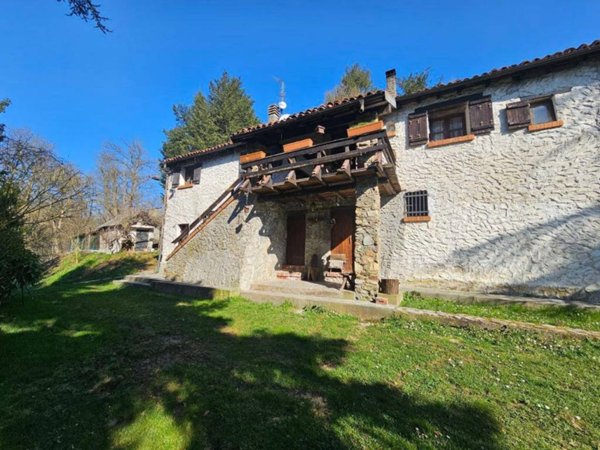 casa indipendente in vendita ad Altare