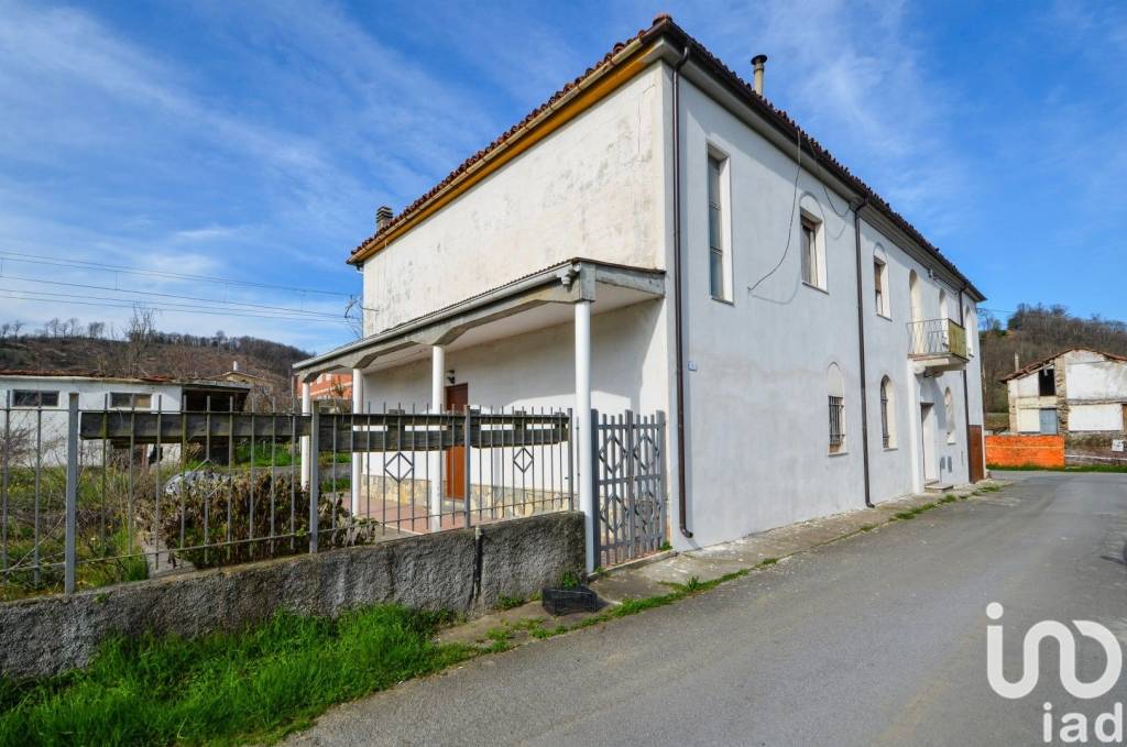 appartamento in vendita ad Altare