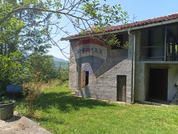 casa semindipendente in vendita ad Altare