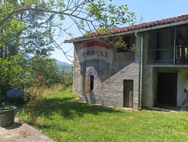 casa semindipendente in vendita ad Altare