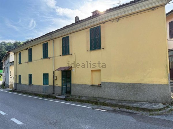 casa indipendente in vendita ad Altare