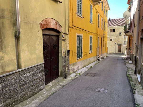 appartamento in vendita ad Altare