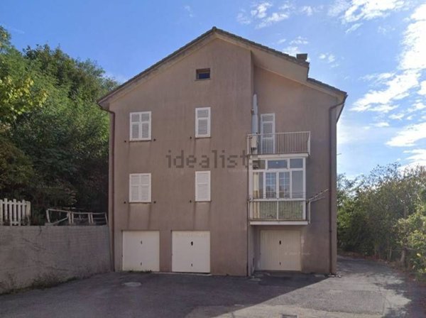 appartamento in vendita ad Altare