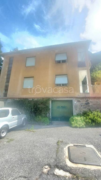 casa indipendente in vendita ad Altare