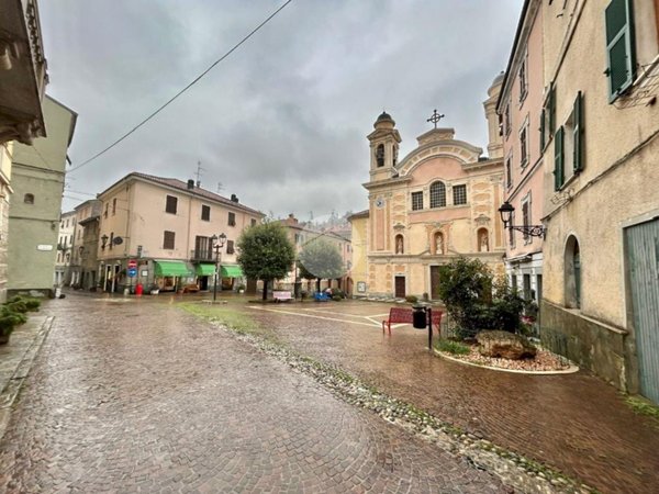 appartamento in vendita ad Altare