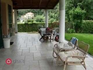 villa in vendita ad Andora in zona San Bartolomeo