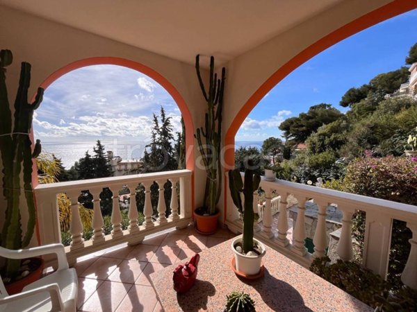 casa indipendente in vendita ad Andora