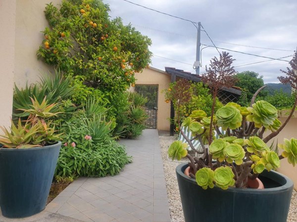 appartamento in vendita ad Andora in zona Molino