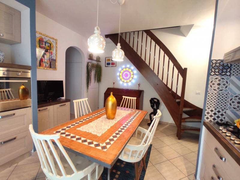 appartamento in vendita ad Andora in zona San Bartolomeo