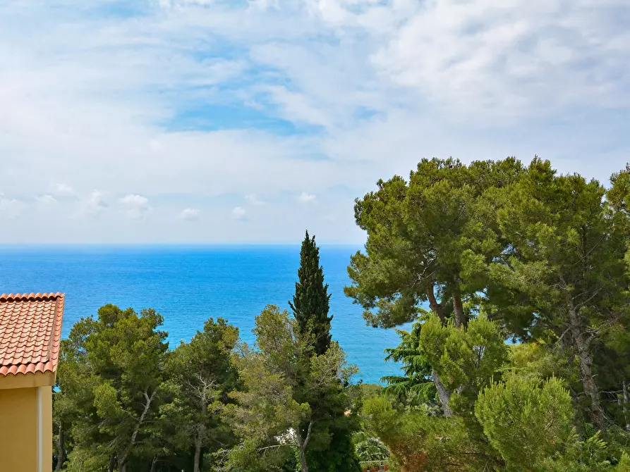 casa indipendente in vendita ad Andora