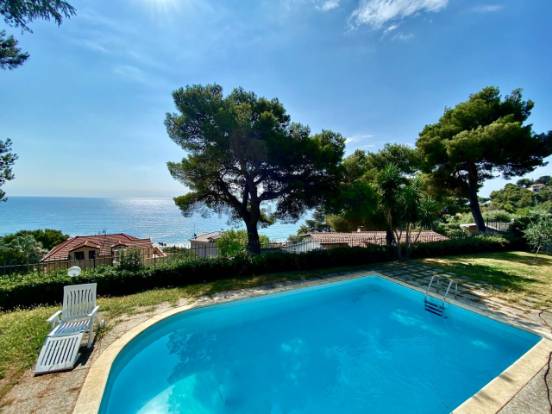 casa indipendente in vendita ad Andora in zona Rollo